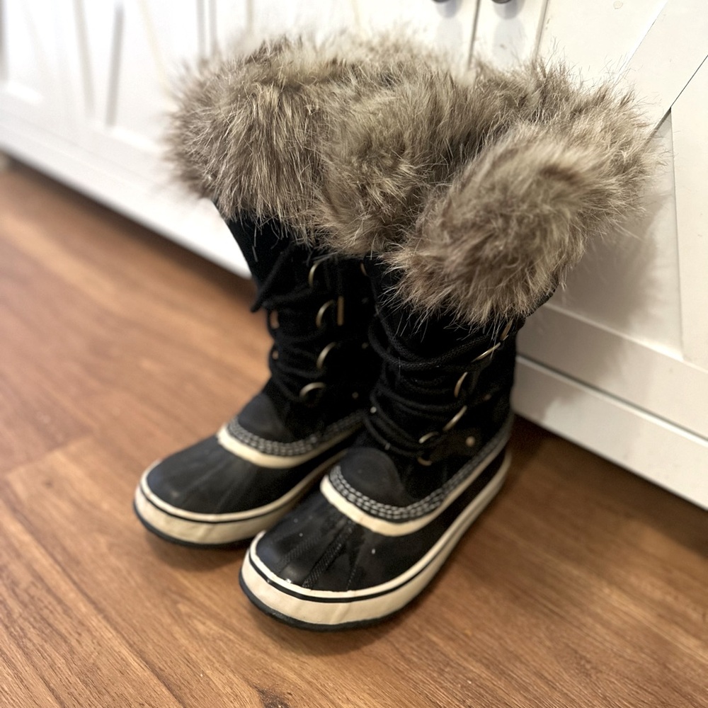 Women’s SOREL Winter Boots Size 7